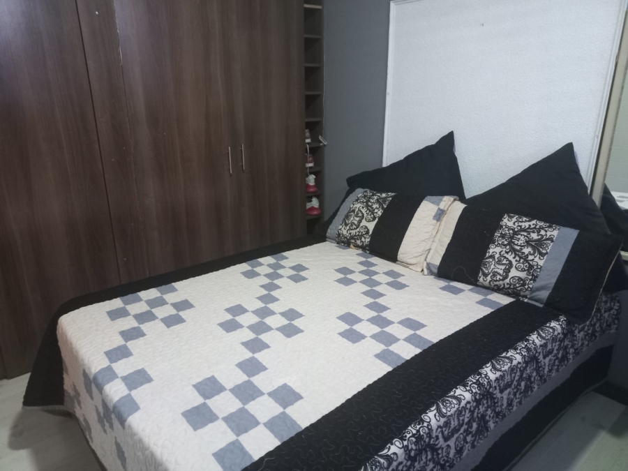 4 Bedroom Property for Sale in Woodlands Western Cape